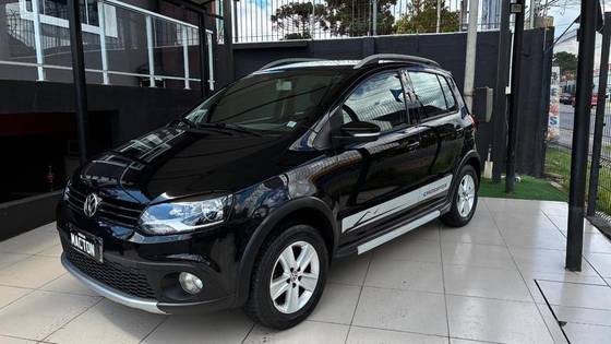 VOLKSWAGEN CROSSFOX 1.6 MI FLEX 8V 4P MANUAL